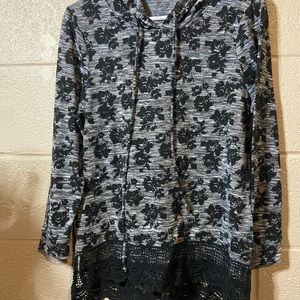 Socialite black and grey sweater size large